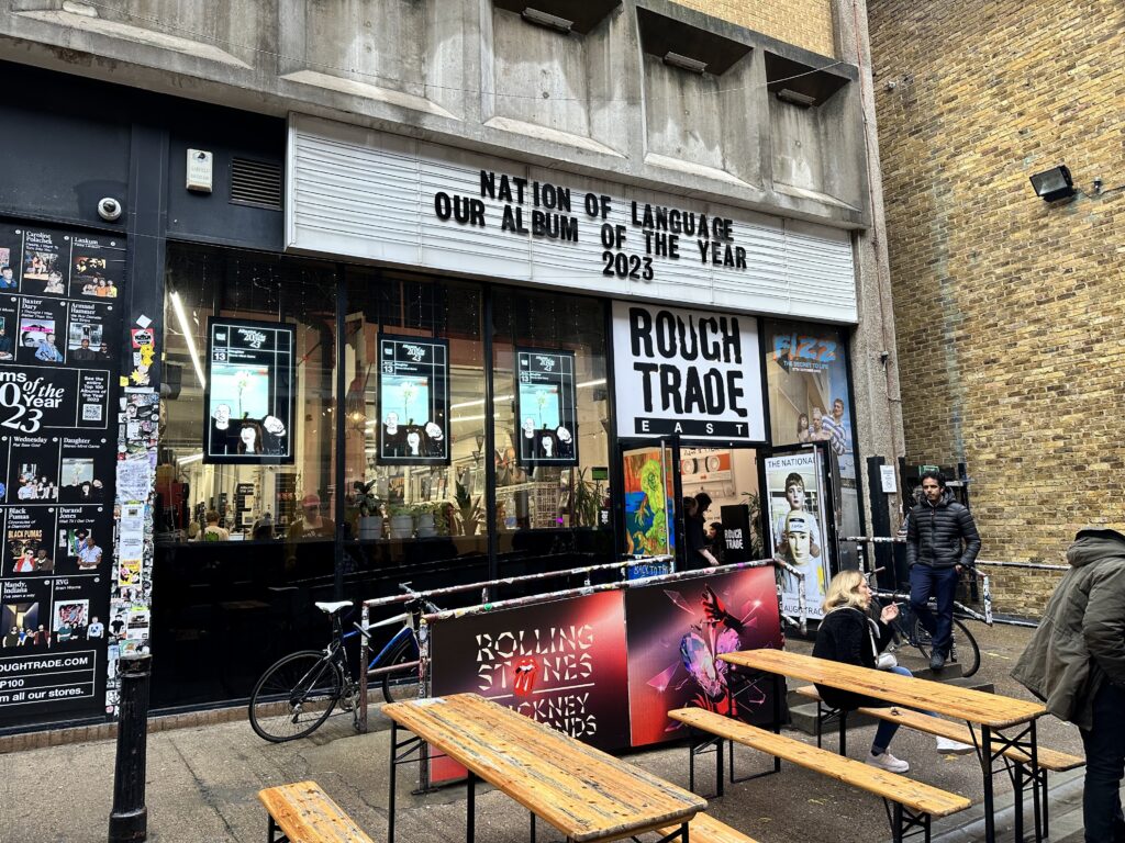 Rough Trade Eastの外観とエントランス