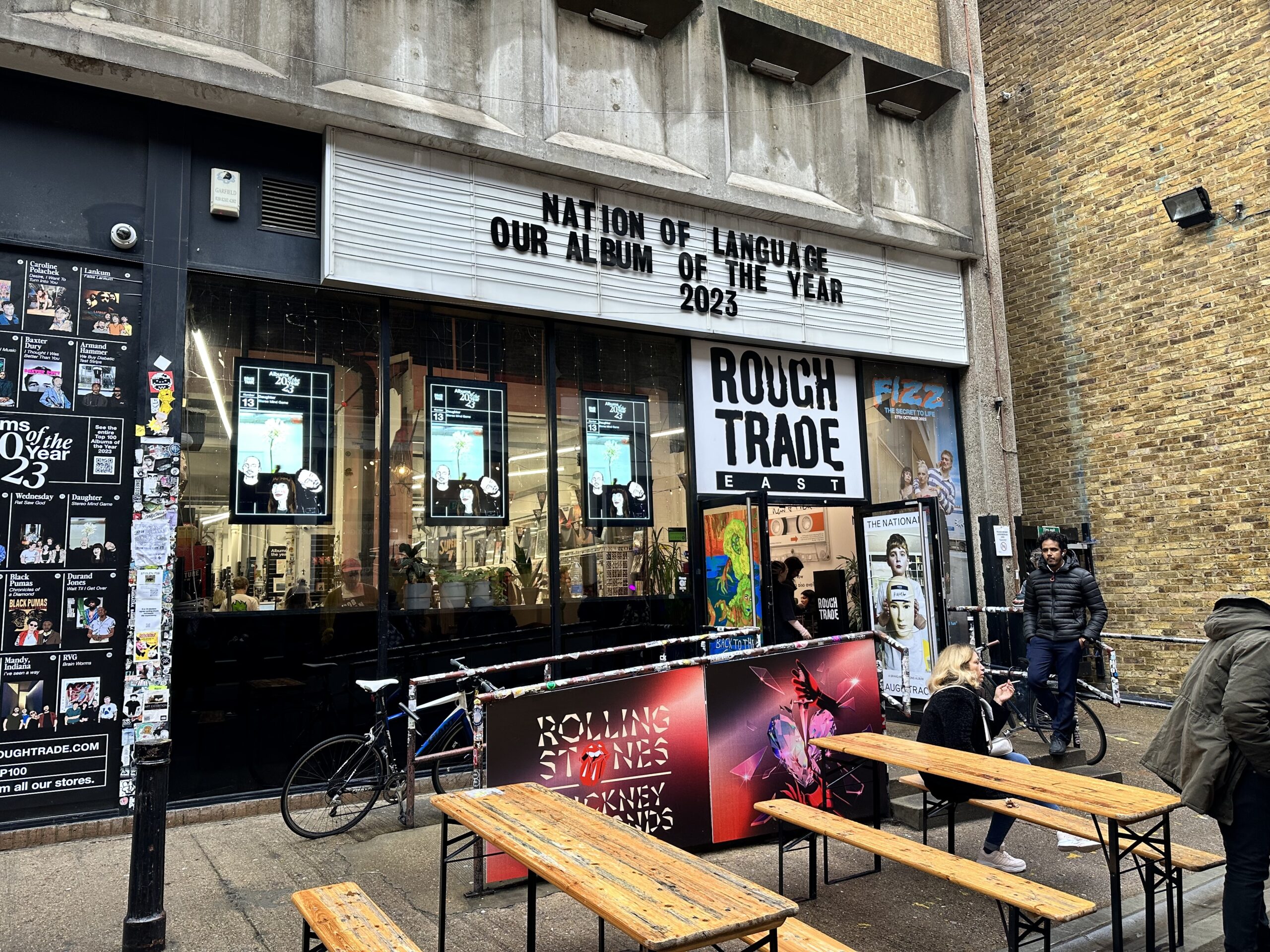 Rough Trade Eastの外観とエントランス