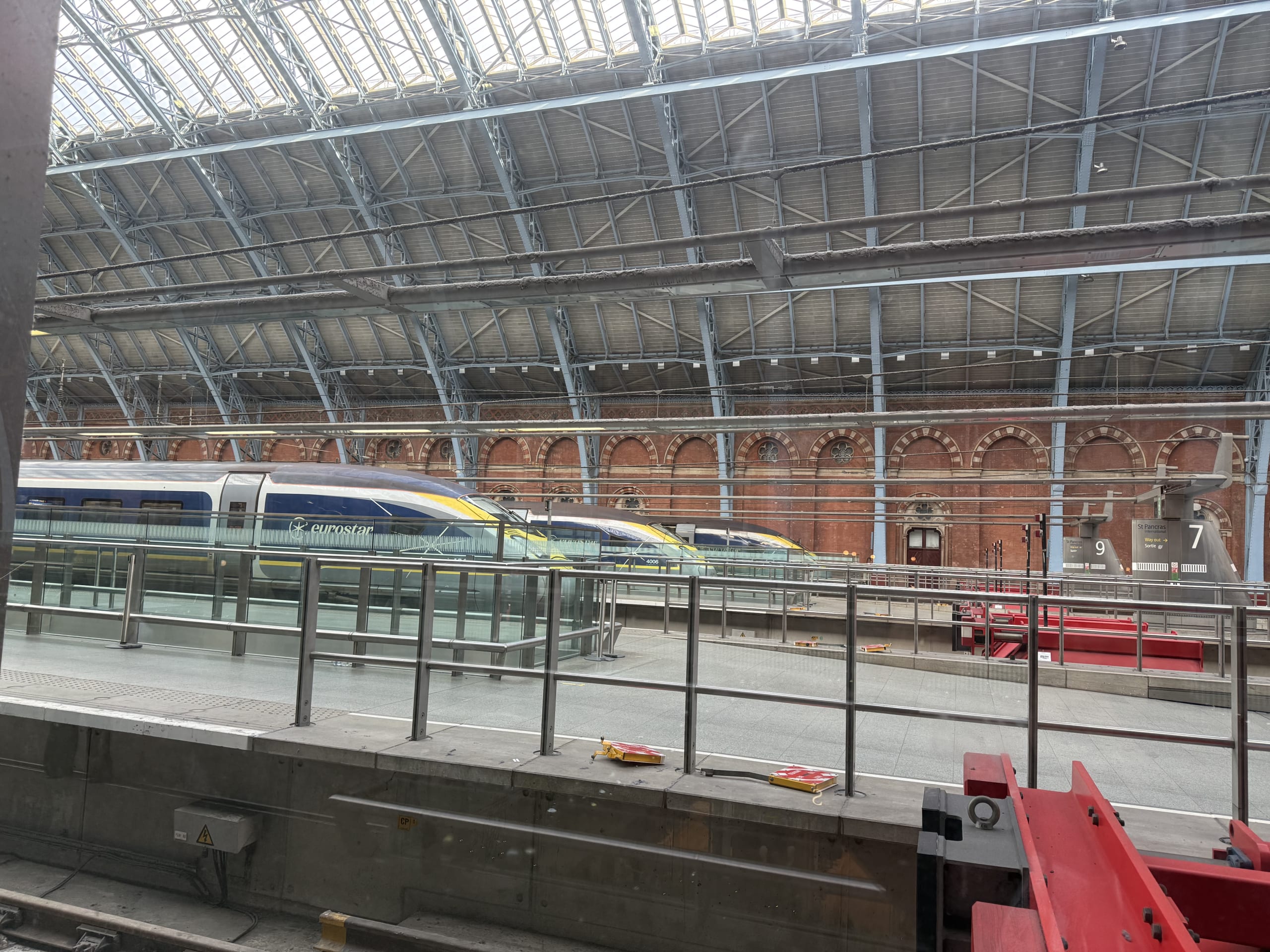 Eurostar London to Paris: Your Journey Begins at the Magnificent St Pancras Station