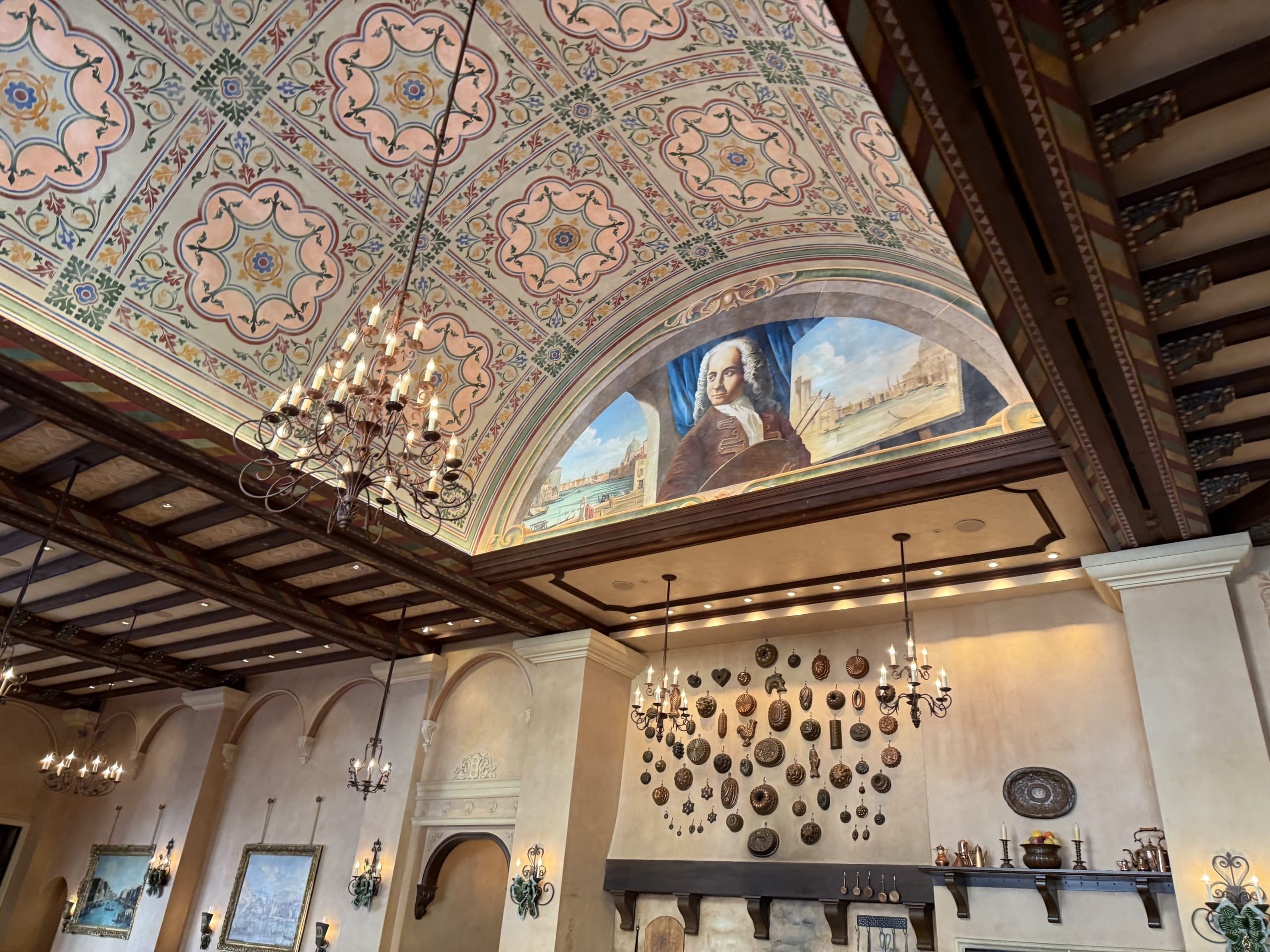 Beautiful painted ceiling and antique molds on the wall at Ristorante di Canaletto