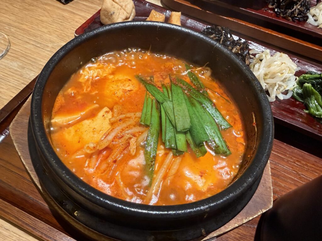 【丸の内ランチ】“基本”こそ最強。水刺間(スラッカン)の衝撃的なスンドゥブチゲ体験記