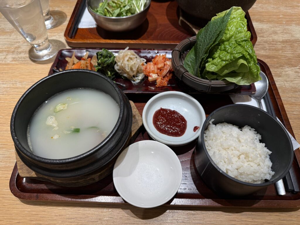 【丸の内ランチ攻略】水刺間(スラッカン)で発見!ビビンバもソルロンタンも諦めない「スープ変更」という最強の裏技