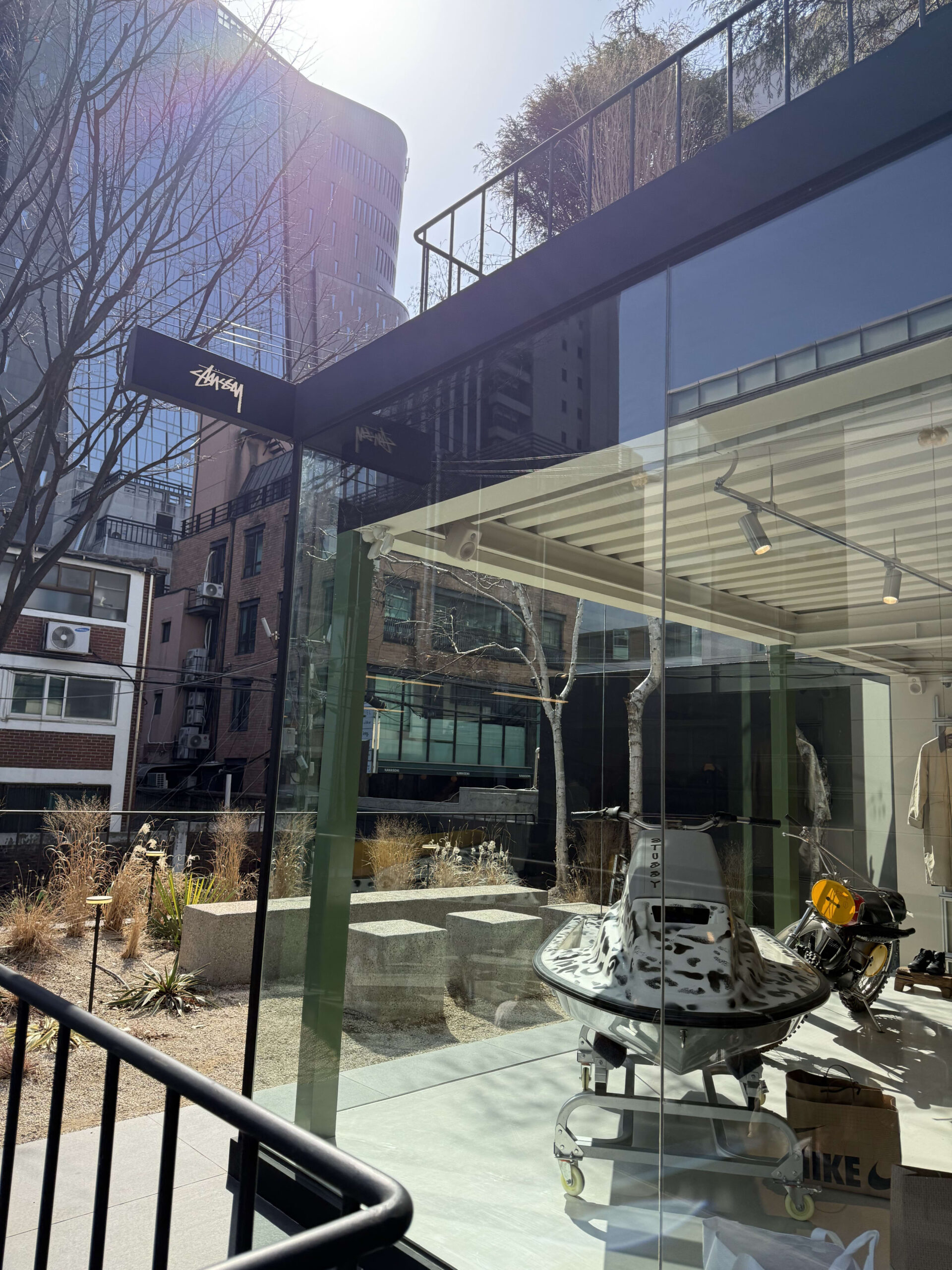 Seoul Travel Guide 2026: 19 Best Shops & Cafes in Seongsu