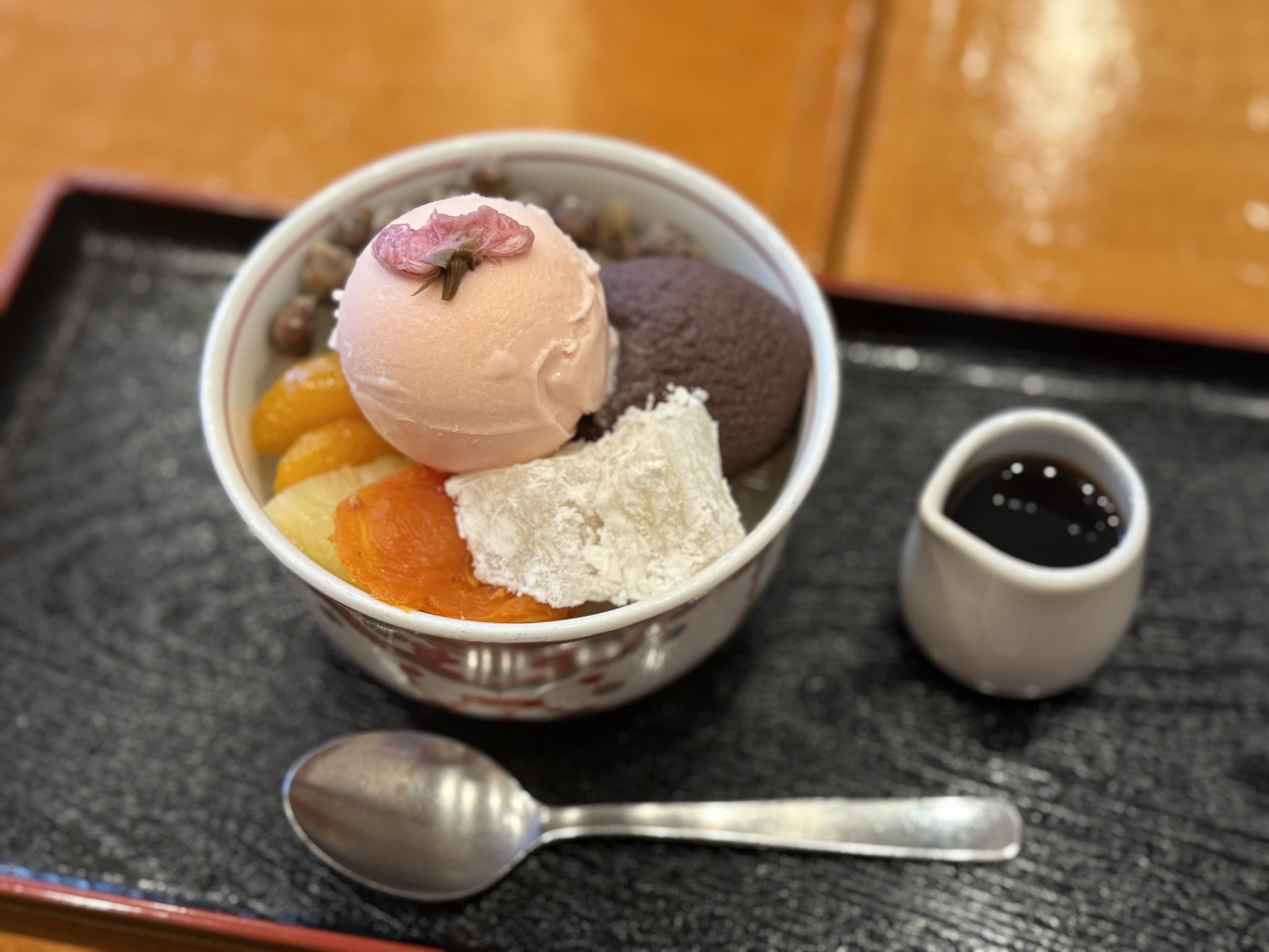Anmitsu with cherry ice cream, bean paste and black syrup.
