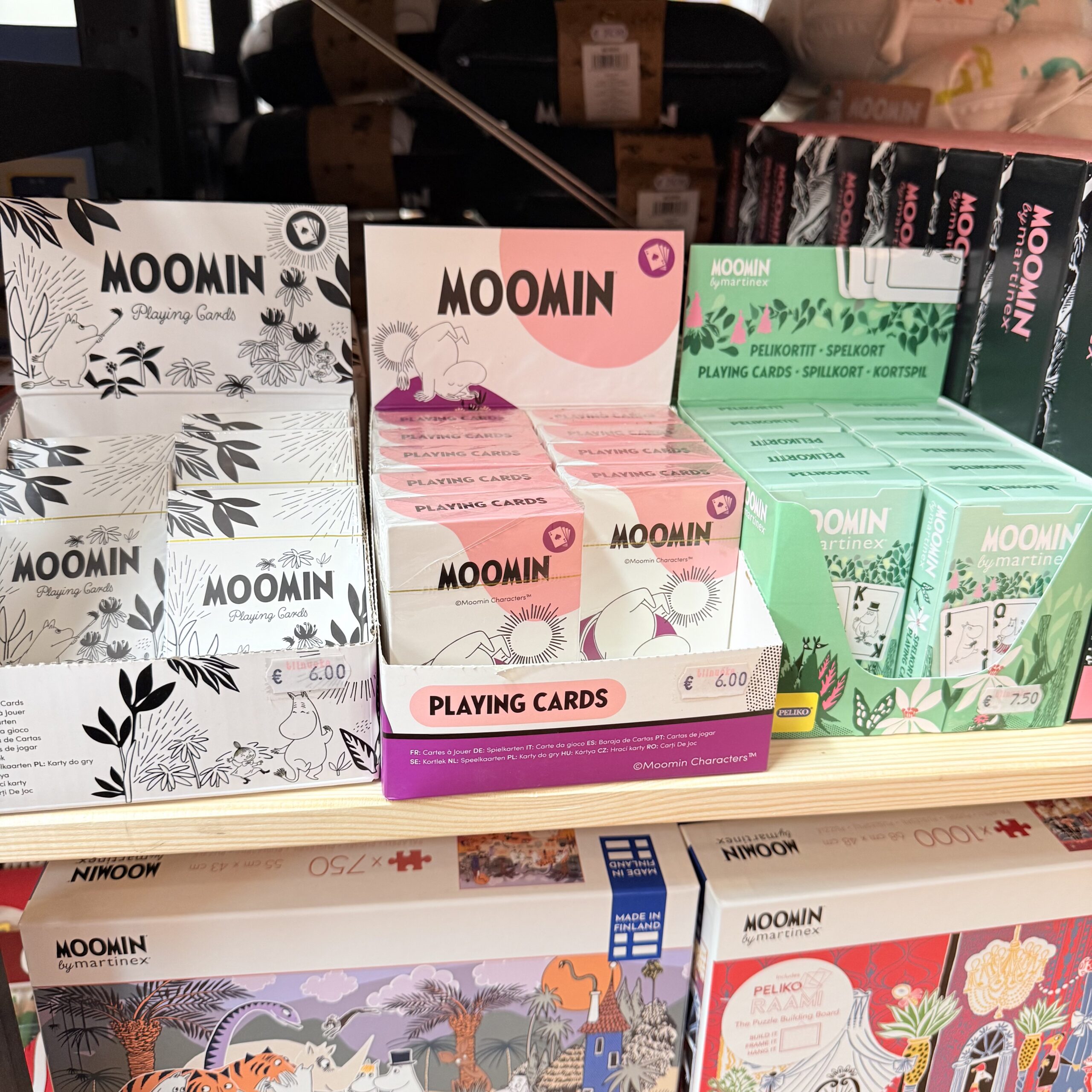 絶妙なカラーパレットのムーミントランプ
