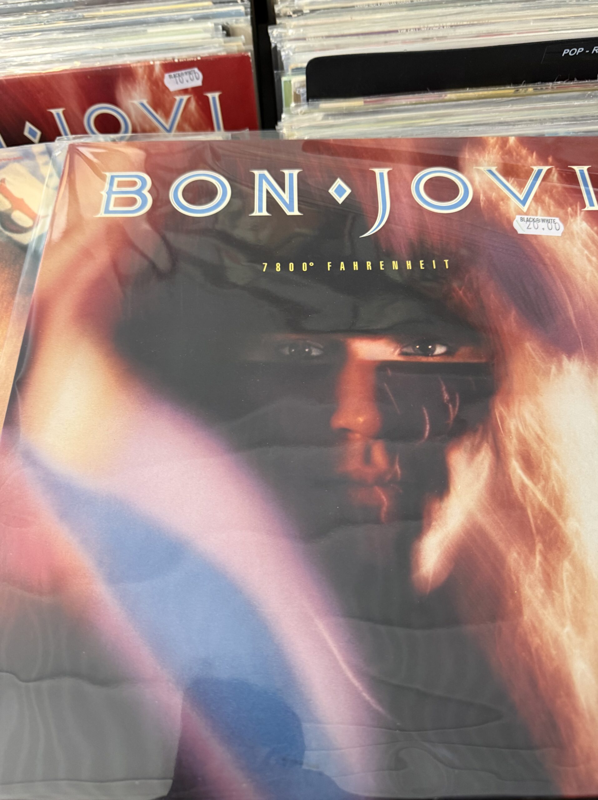 Bon Joviの7800° Fahrenheit LP