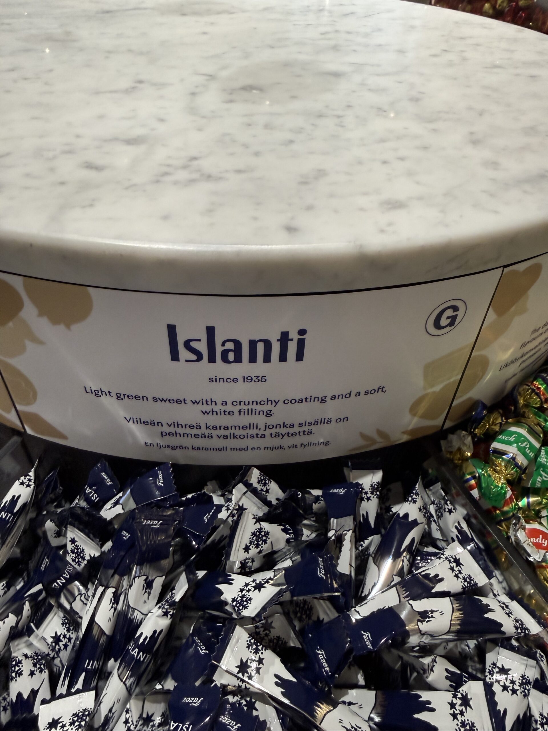 Islanti chocolates with a polar bear design