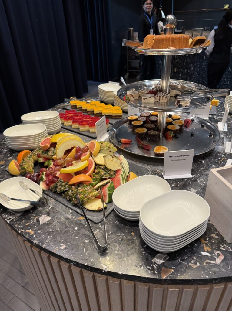 フルーツとケーキ