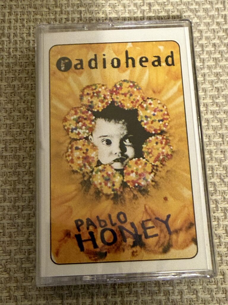 Radioheadとアナログの温もり。時差ボケの頭を心地よく揺さぶる、帰国後のカセットテープ体験