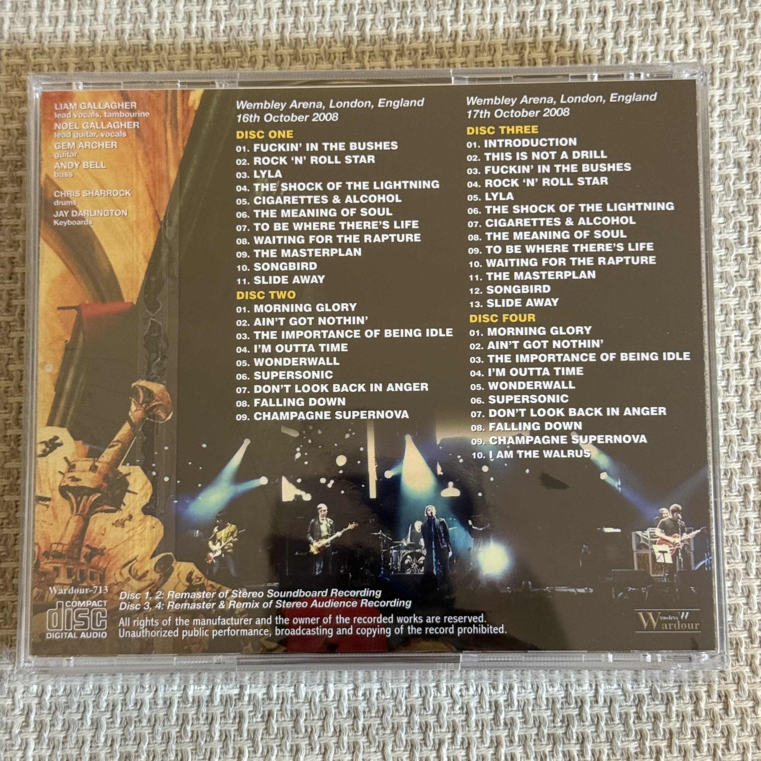 Back cover tracklist of the Wembley bootleg CD