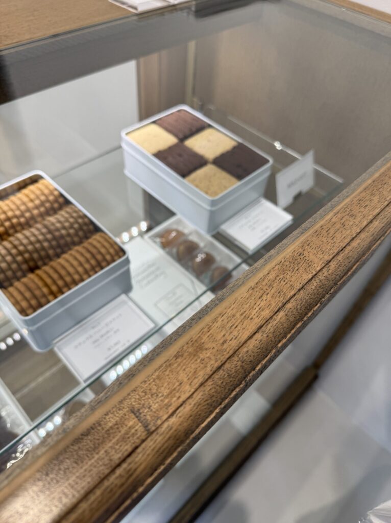 Shizuka biscuit tins packed with various flavors